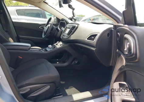 2015 Chrysler 200 Limited z USA, uszkodzony, nr VIN 1C3CCCAB5FN712574